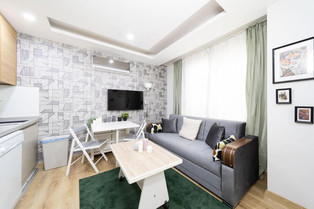 Modern And Cozy Apartment With Central Location And Balcony In Muratpasa, Antalya Antália Exterior foto